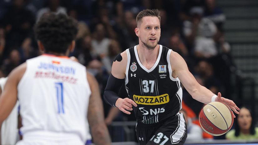 Loše vijesti za Partizan, Ponitka mora da miruje, pod znakom pitanja i za dva večita derbija