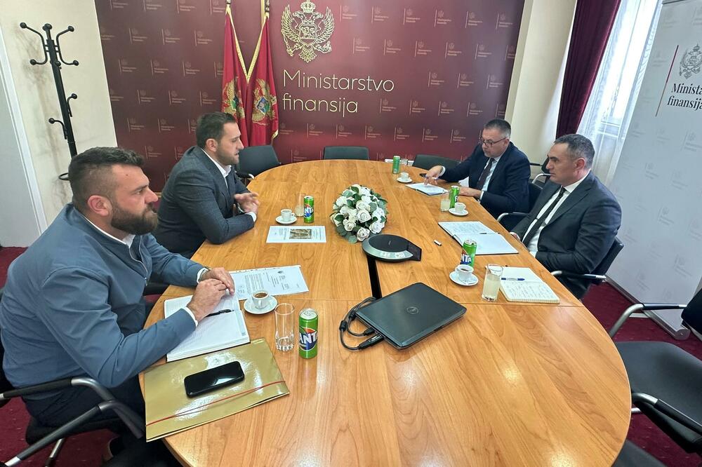 Damjanović i Mali potpisali ugovor o ustupanju na korišćenje licence za sistem e-fakture