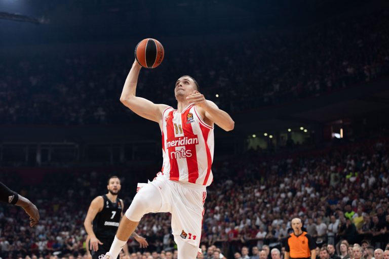 Zvezda pred očima Đokovića i Simanića razmontirala Asvel