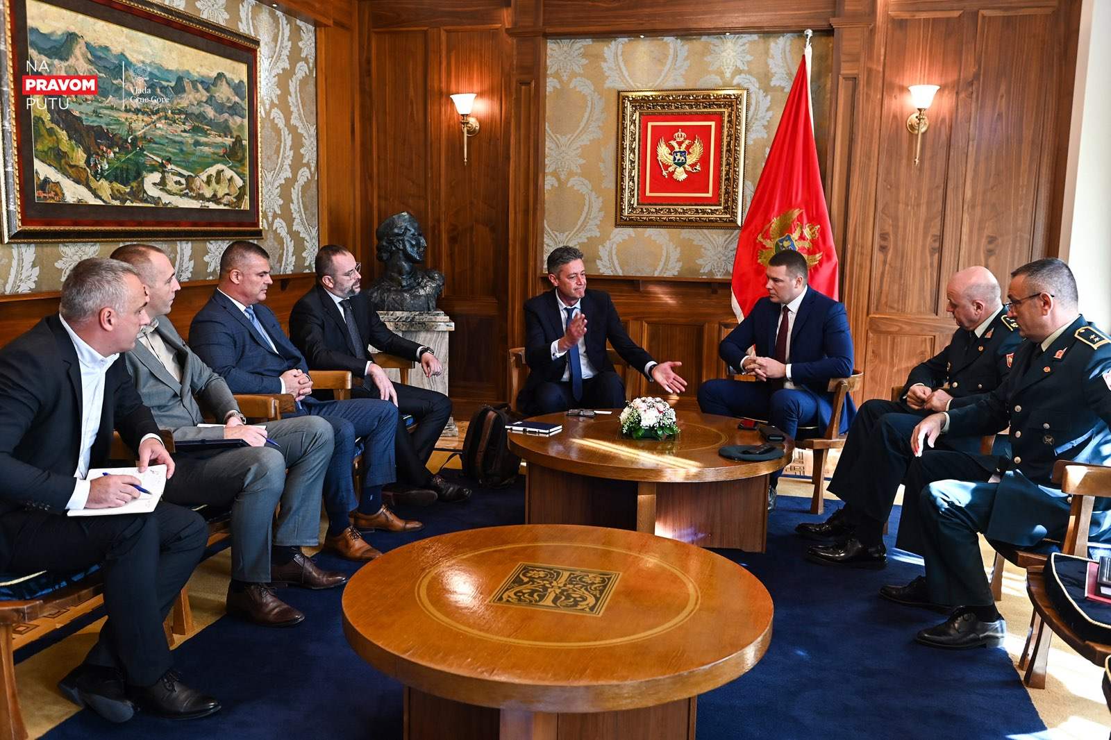 Adžić sa predstavnicima Američko-Centralnoevropske biznis asocijacije