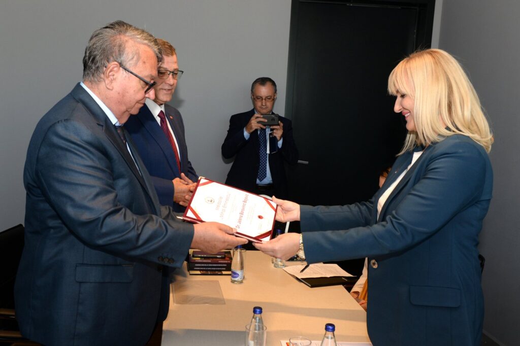 Borovinić Bojović uručena medalja „Mihaj Eminesku”