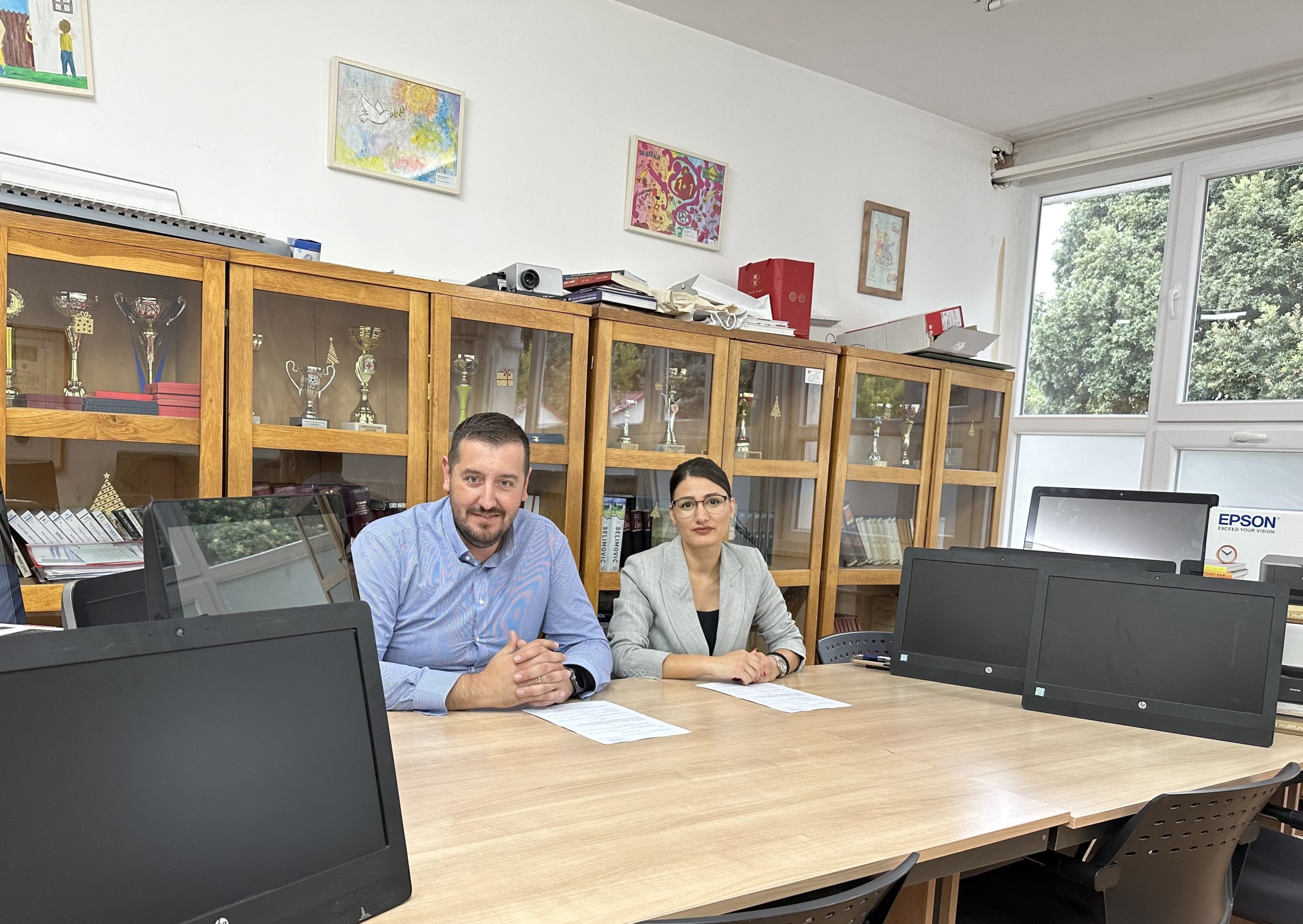 MERIDIAN KOMPANIJA NASTAVLJA DA UNAPREĐUJE ŠKOLSTVO U CRNOJ GORI: Ovog puta pomoć je pružena OŠ “Sutjeska” u Podgorici