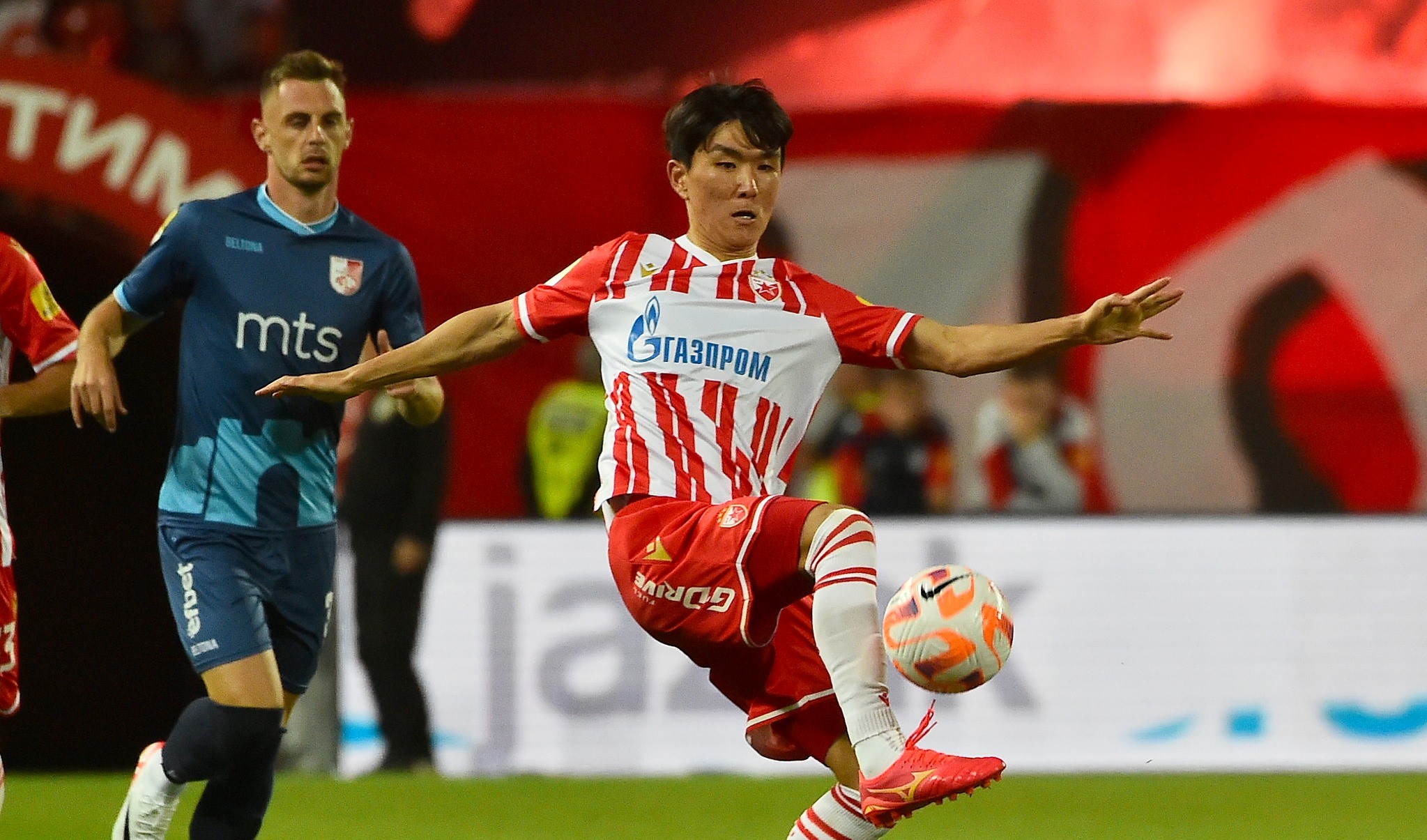 Ivanić gura Zvezdu pred Jang Bojs