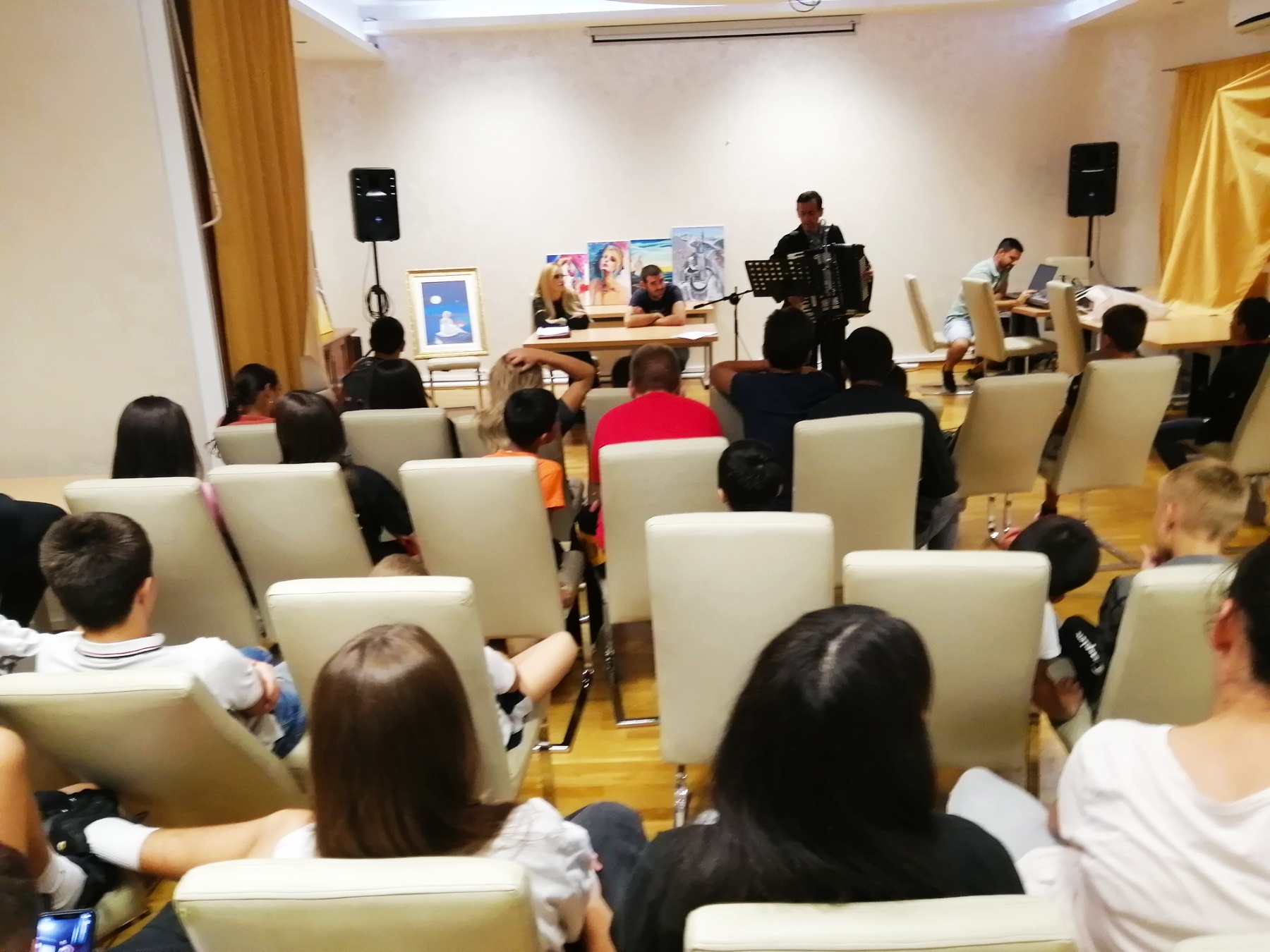 Uspješan humanitarni koncert Koprivice u dječjem domu „Mladost – Bijela“