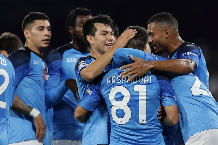 Napoli savladao Veronu