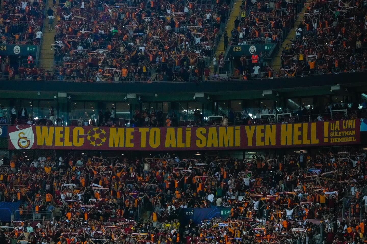 Najmanje petoro navijača Bajerna povrijeđeno u tuči sa pristalicama Galatasaraja