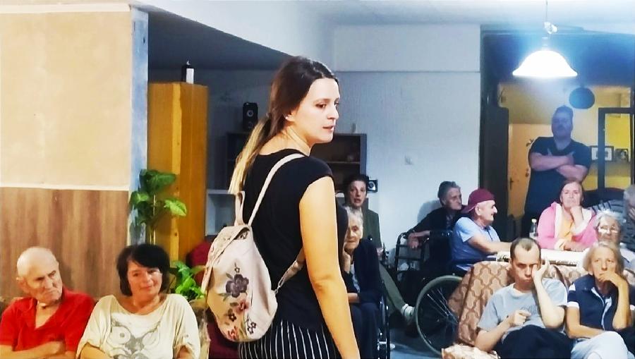 Predstava “Desert flower” održana u Domu starih „Duga“
