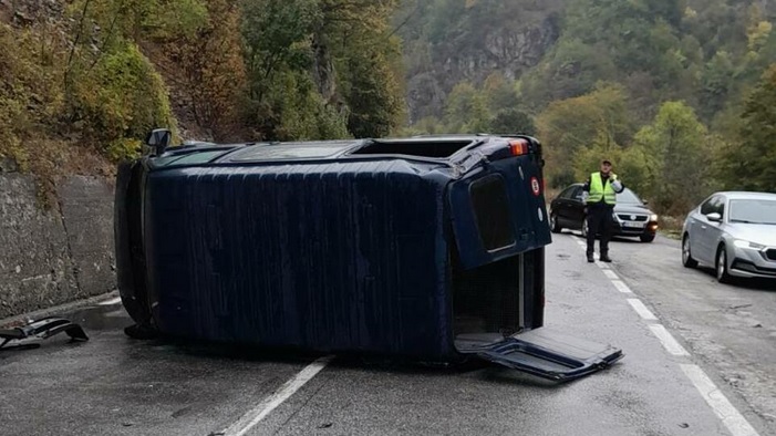 Saobraćajna nezgoda na putu Kolašin – Mojkovac, tri osobe povrijeđene