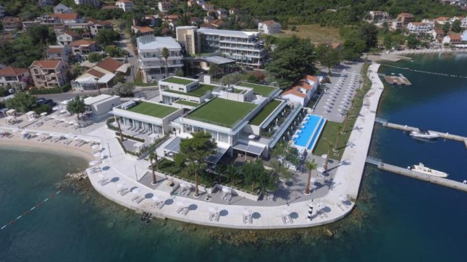 Nova afera na pomolu, glavni akter prvi čovjek Kotora: Milovog tajkuna hoće da časte preko pola miliona evra za jednu šahtu u Stolivu!
