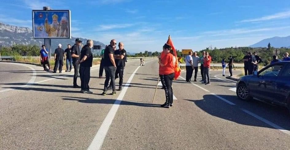 Fijasko protivnika popisa: Dvadesetak crnogorskih konzervativaca blokiralo magistralu kod Bogetića