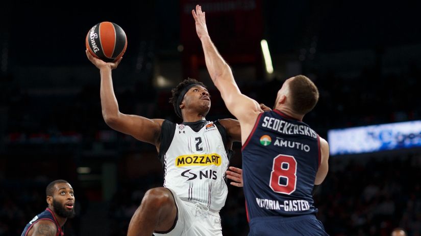 Partizanu fali nebeski skakač kao žednom čovjeku čaša vode