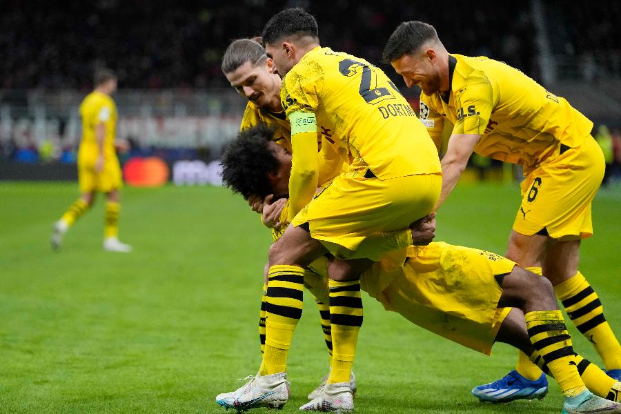 Dortmund u osmini finala, Siti slavio protiv Lajpciga