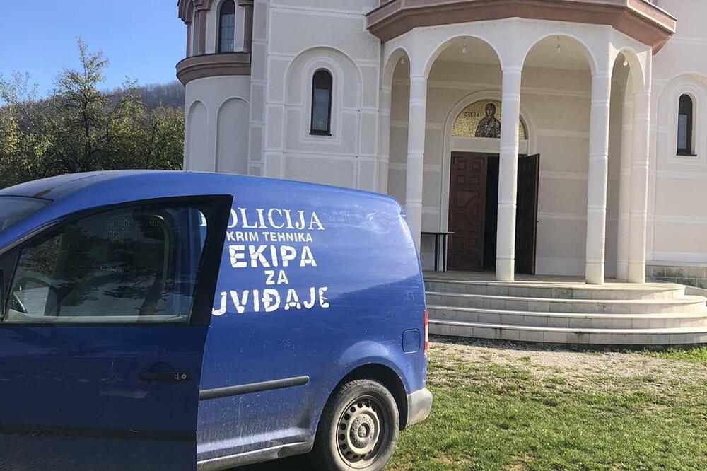 Sraman čin: Obijena crkva Svete Petke kod Bijelog Polja