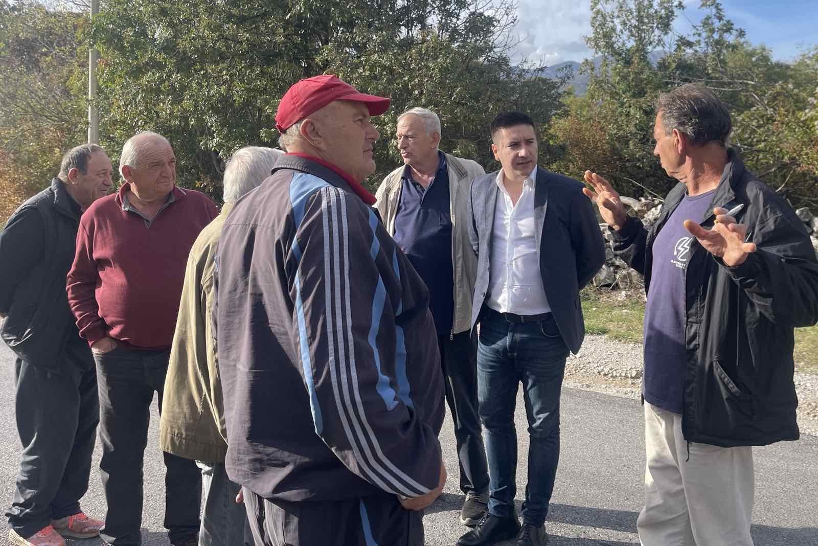 Dajković obišao mještane Pelevog brijega: Mjesne zajednice uskoro vraćamo u ruke građana
