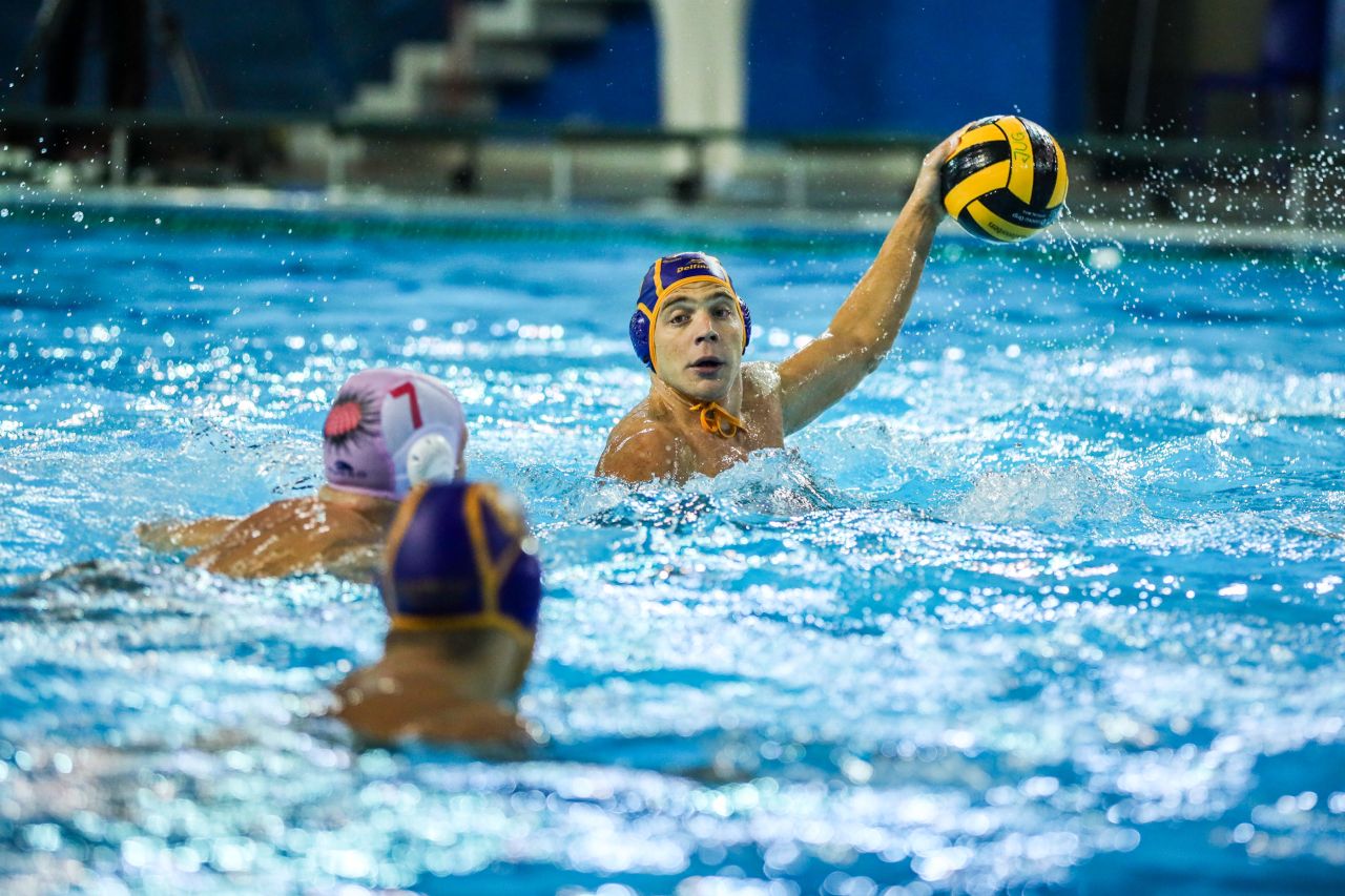 Jug se ponovo provukao u duelu sa Jadranom