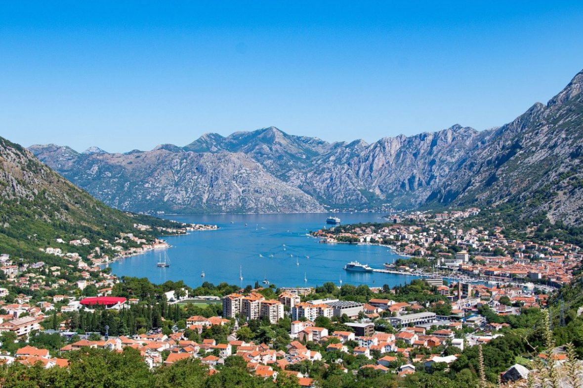 Mijenjanje istorije i geografije jedinog Fjorda na Mediteranu: Povodom 210-godišnjice ujedinjenja Boke sa Crnom Gorom; Nismo se tako dogovorili 1813.