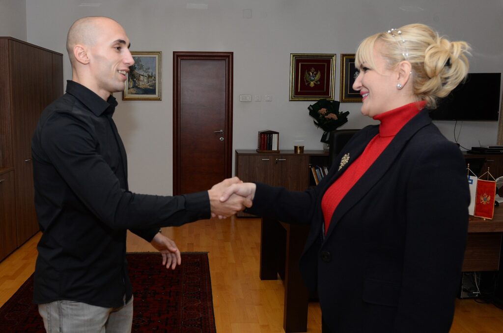 Borovinić Bojović vicešampionu svijeta u karateu: Čitav grad ponosan na Vaš rezultat