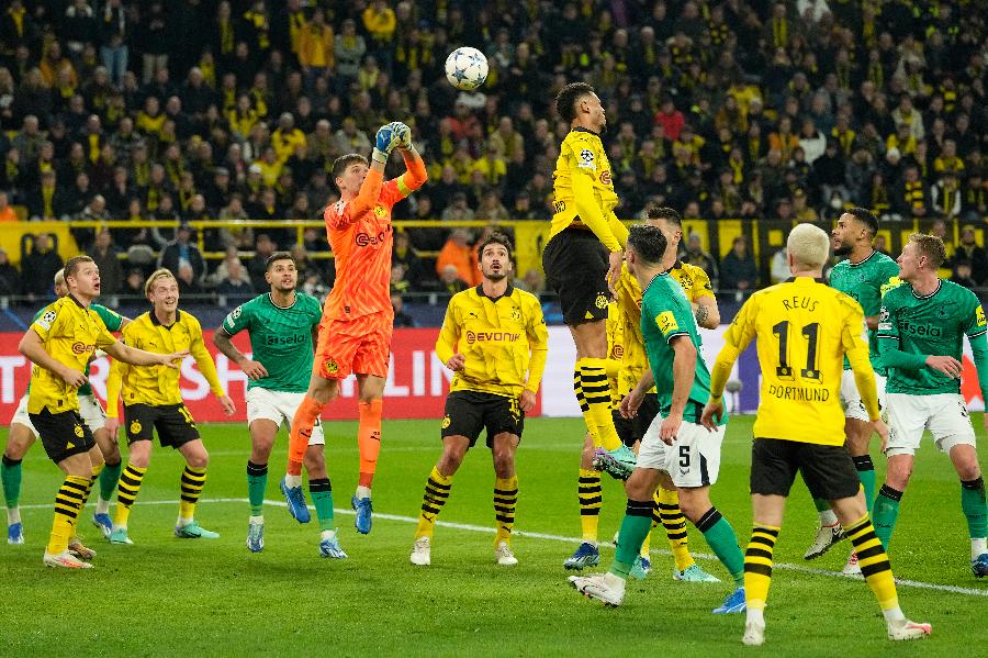Dortmund opet bolji od Njukasla, Šahtjor iznenadio Barsu