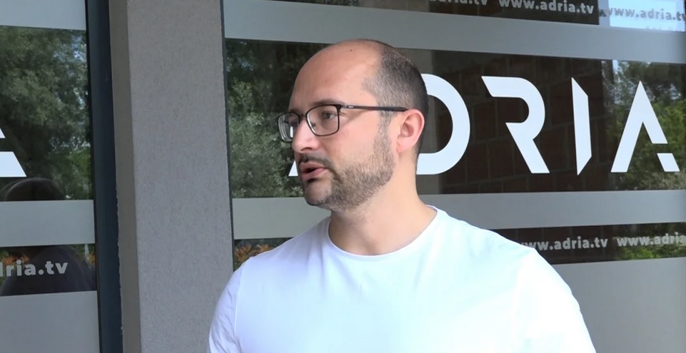 Pejak: Najviše kupljenih diploma ima u MUP-u, zato imamo “sjajne” rezultate u borbi protiv kriminala