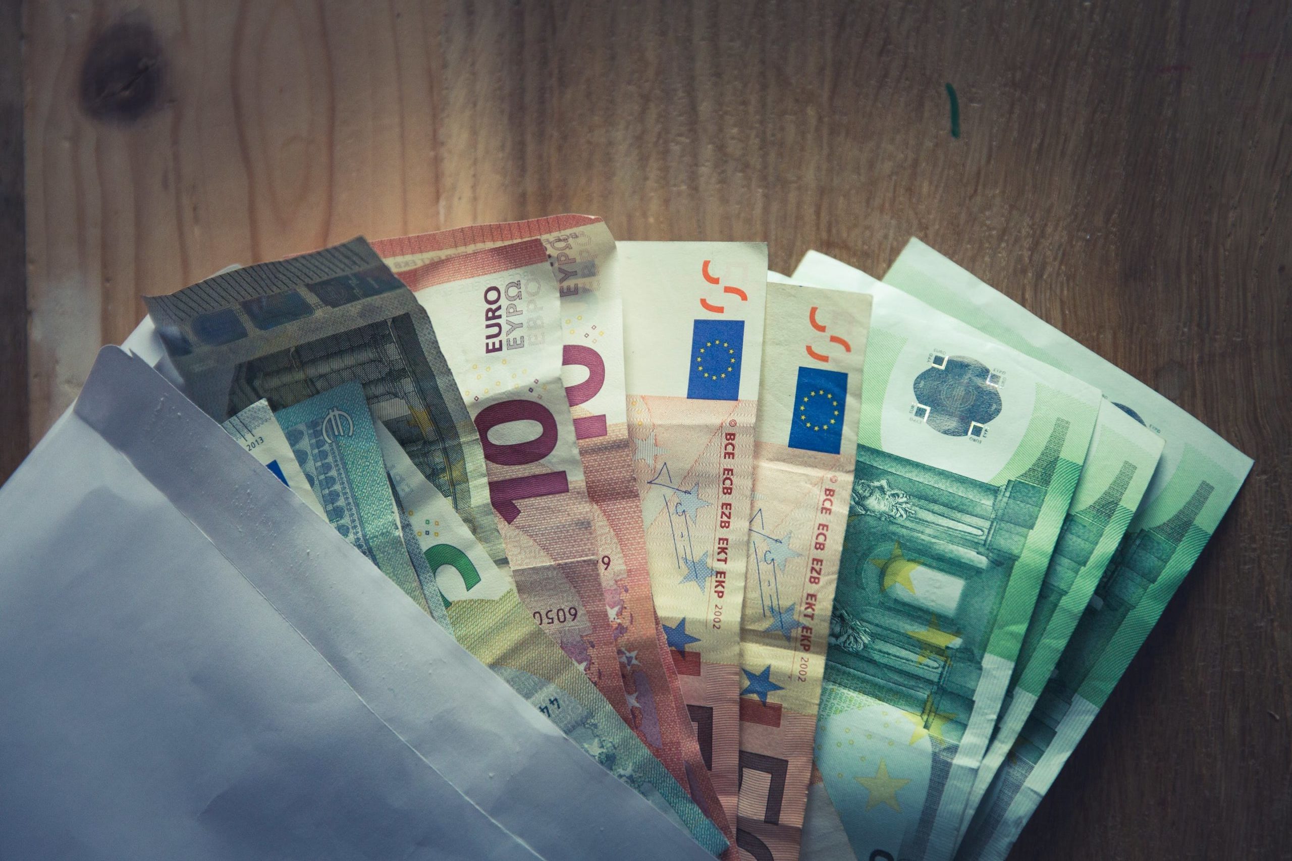 Novom odlukom Vlade Crne Gore prosječan popisivač će moći da zaradi preko 1.200€