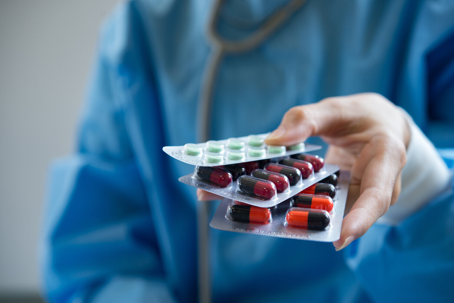 SZO: Pretjerano uzimanje antibiotika će biti kobno za 10 miliona ljudi godišnje