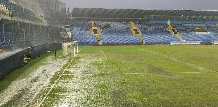 Prekinuta utakmica Crna Gora – Albanija: Kiša poplavila stadion pod Goricom