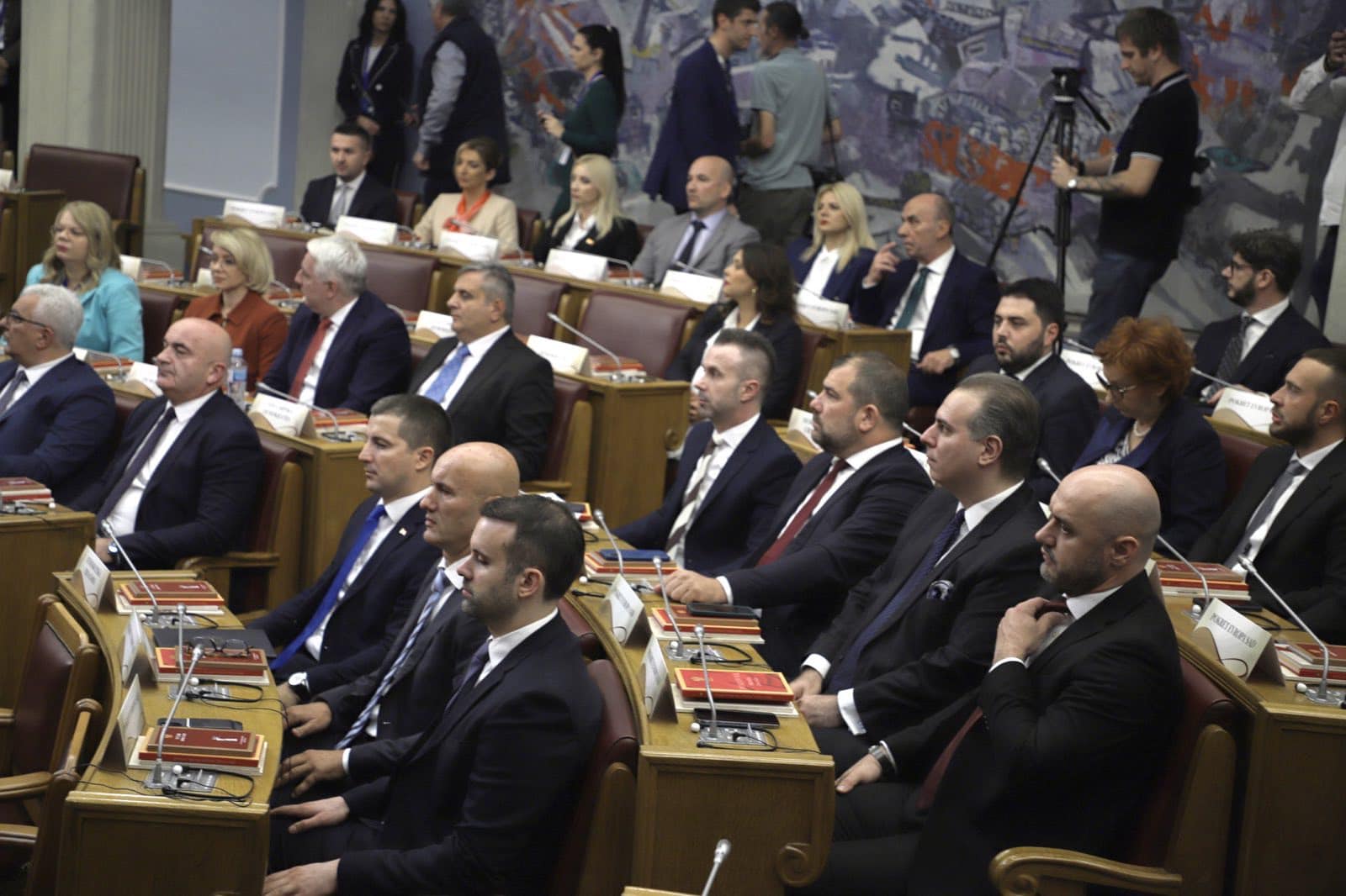 Nova Vlada, stara praksa: Tužilaštvo je goni za zloupotrebu službenog položaja, a Vlada je imenovala za državnu sekretarku!
