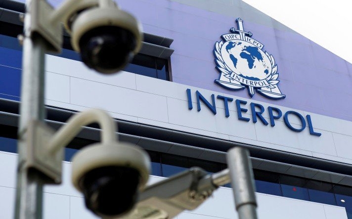 Službenici Uprave policije, po potjernici Interpola, lišili slobode jedno lice