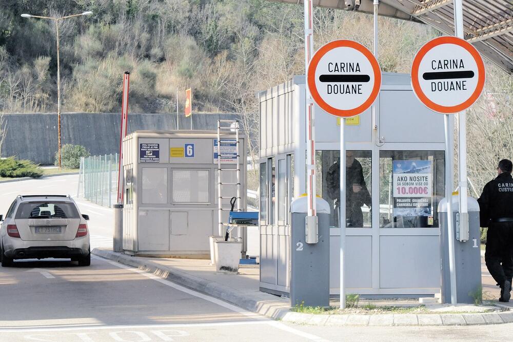 NIkšić: Krivična prijava cariniku, sumnja se na zloupotrebu službenog položaja