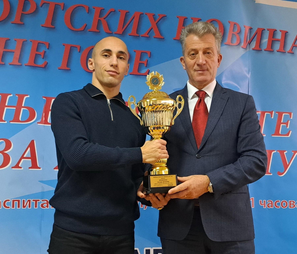 Duloviću dodijeljeno priznaje za najboljeg sportistu u izboru Udruženja sportskih novinara Crne Gore