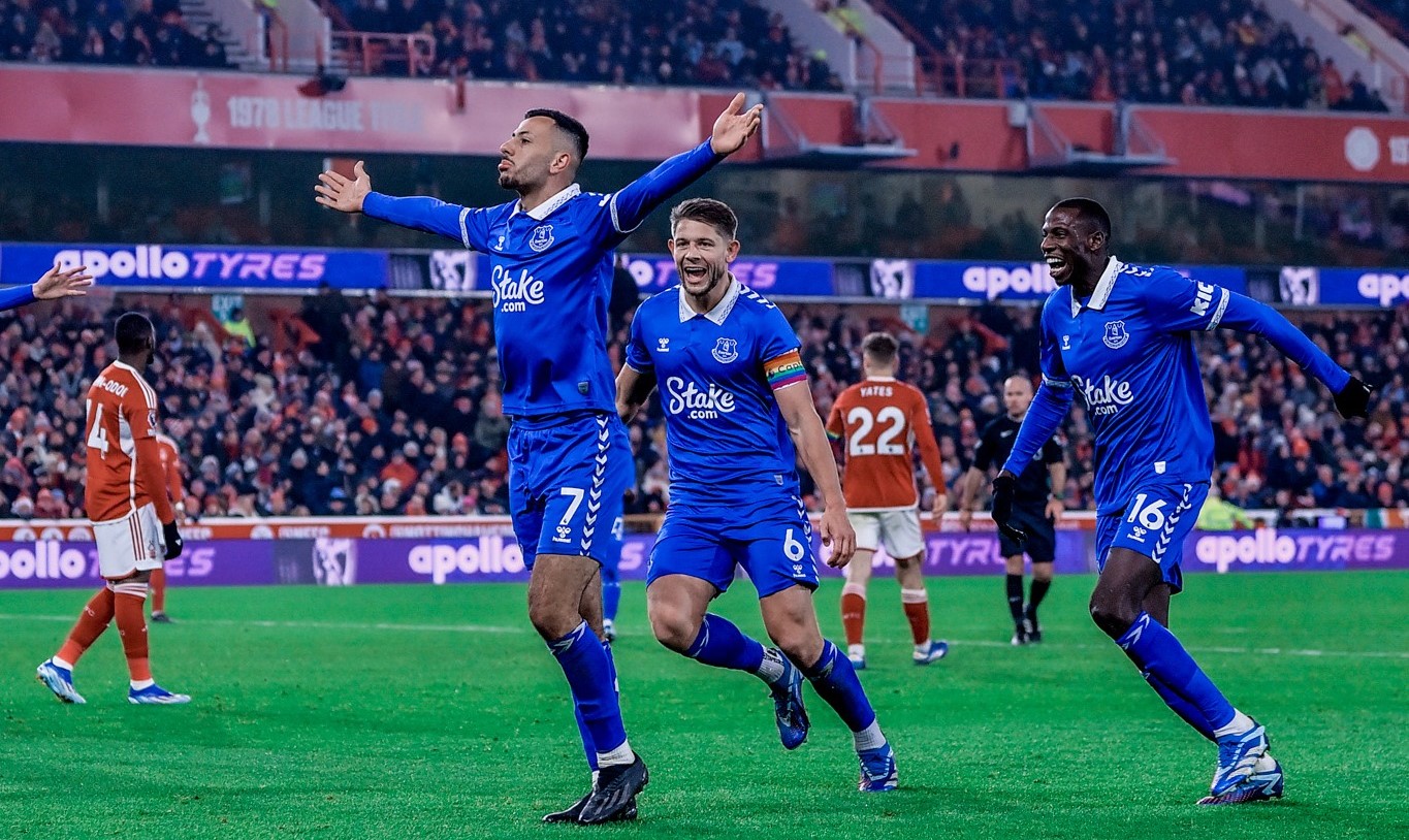 Everton uprkos kazni na samo dva boda od sigurne zone