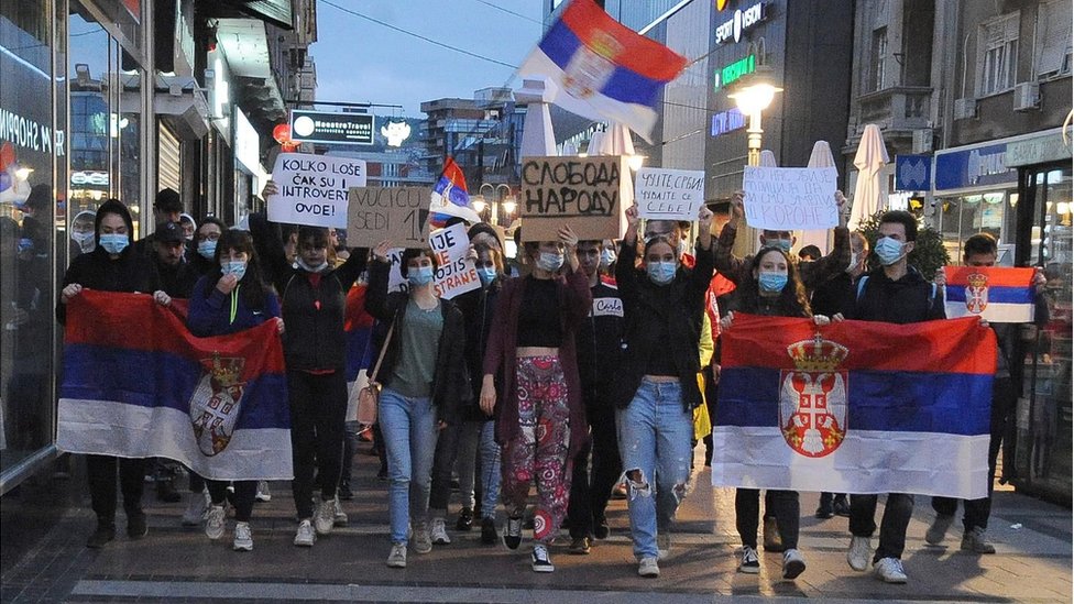 ISTINA U POSTMEDIJSKOJ PALANCI