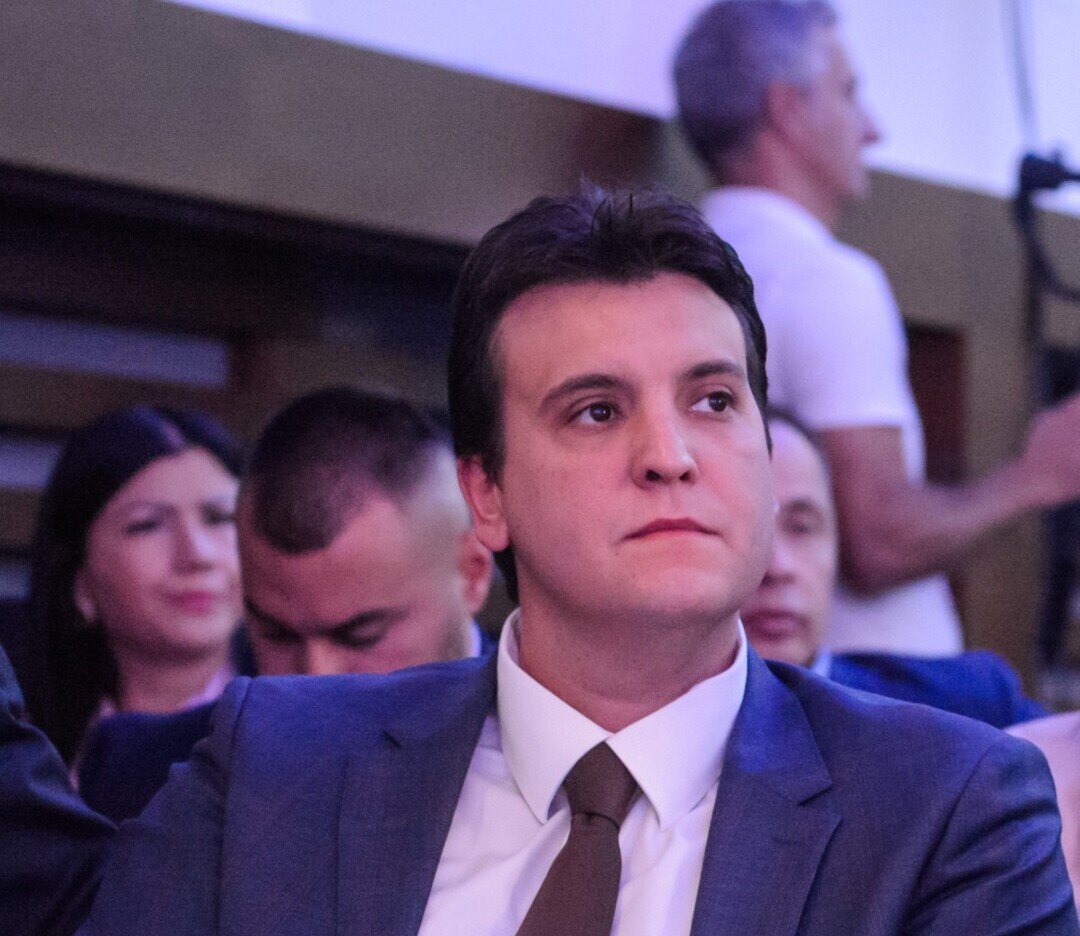 Andrej Milović tempirana bomba u temeljima Spajićeve Vlade: Hoće da vedri i oblači bezbjednosnim sektorom – koji vode Demokrate!
