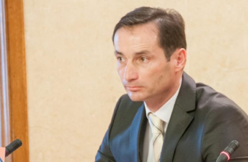 Bezobrazluk Evrope sad nema granica: Hoće da nam na čelo policije uvale kadar Mila Đukanovića i Duška Markovića; Ministar Šaranović poručio da neće proći!