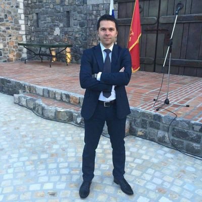 Dašić: Da bi Spajić mogao da se pohvali kako se smanjuje javna potrošnja, praktično se uzima od djece čiji su roditelji zaposleni u državnoj upravi, pravosuđu, prosvjeti…