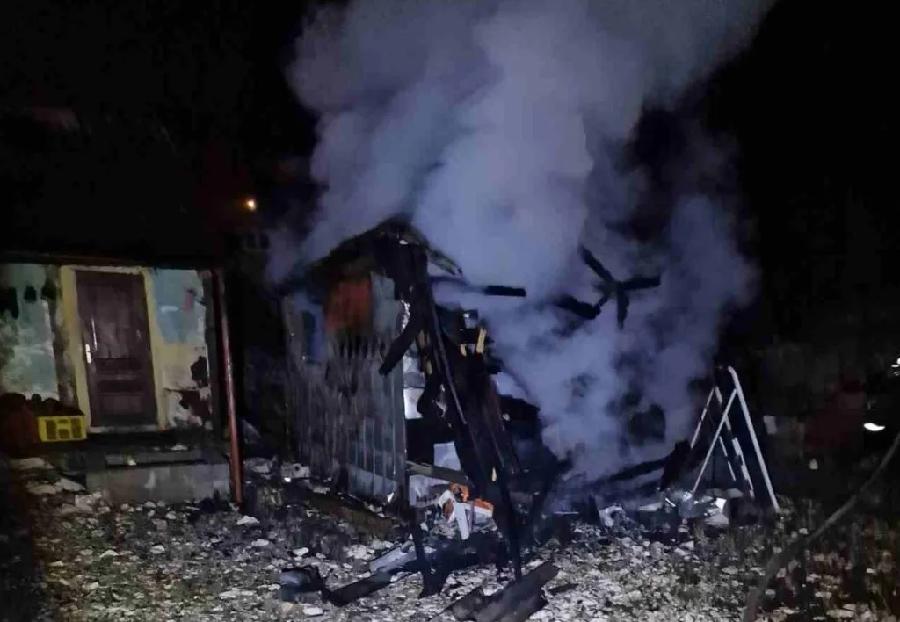 Cetinje: Gorio pomoćni objekat u naselju Bogišin Krš, nema povrijeđenih