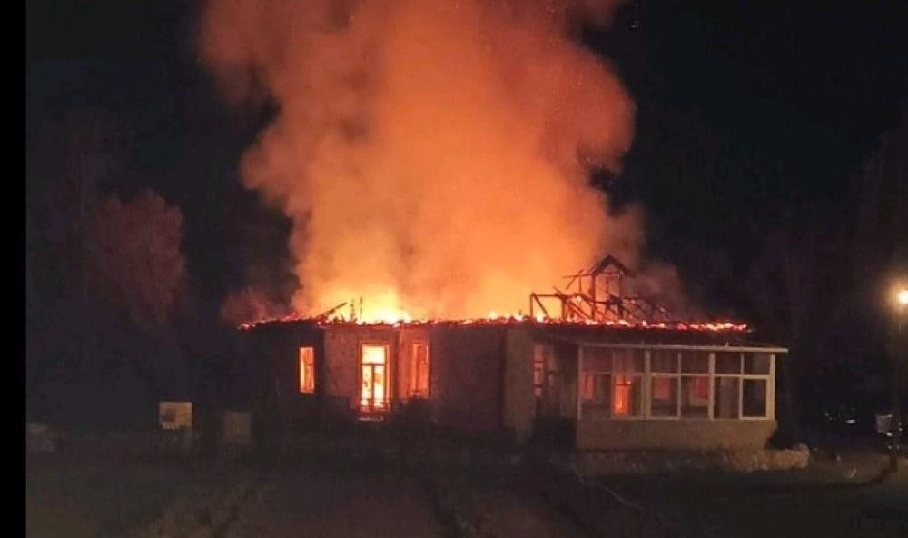 Izgorio monaški konak u manastiru Donji Brčeli, ostatak kompleksa sačuvan