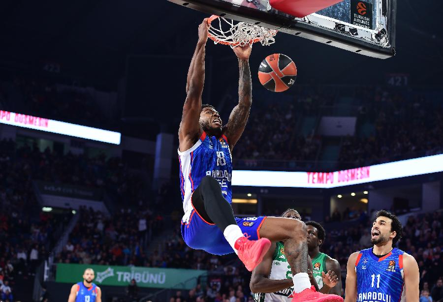 Efes na domaćem terenu savladao Panatinaikos