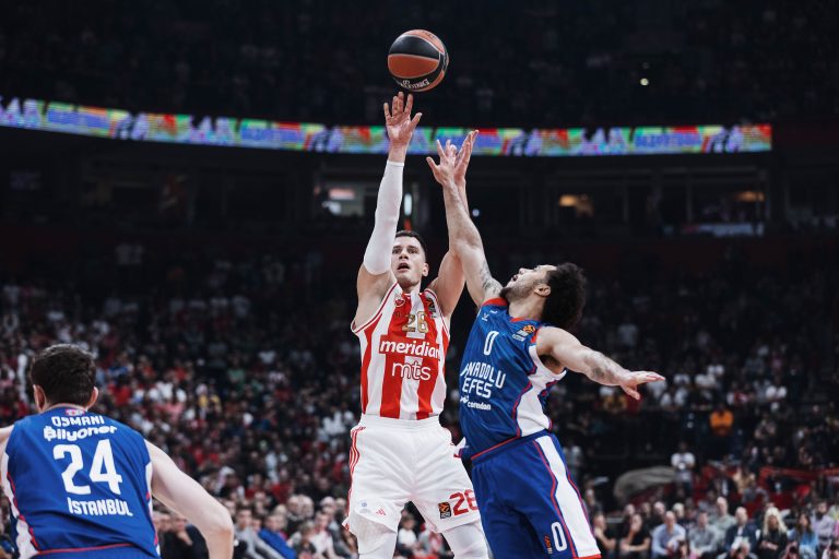 Crvena Zvezda silovita protiv Efesa: Nedović dominirao