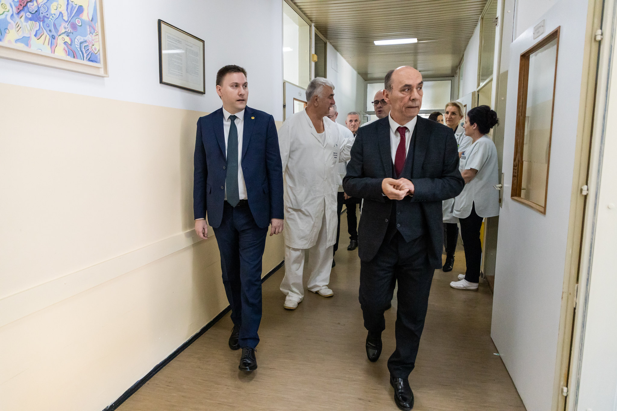 Pavićević posjetio Opštu bolnicu „Danilo Prvi“ na Cetinju: Vlada će stati iza vas, iza svakog kvalitetnog programa i dugoročne vizije