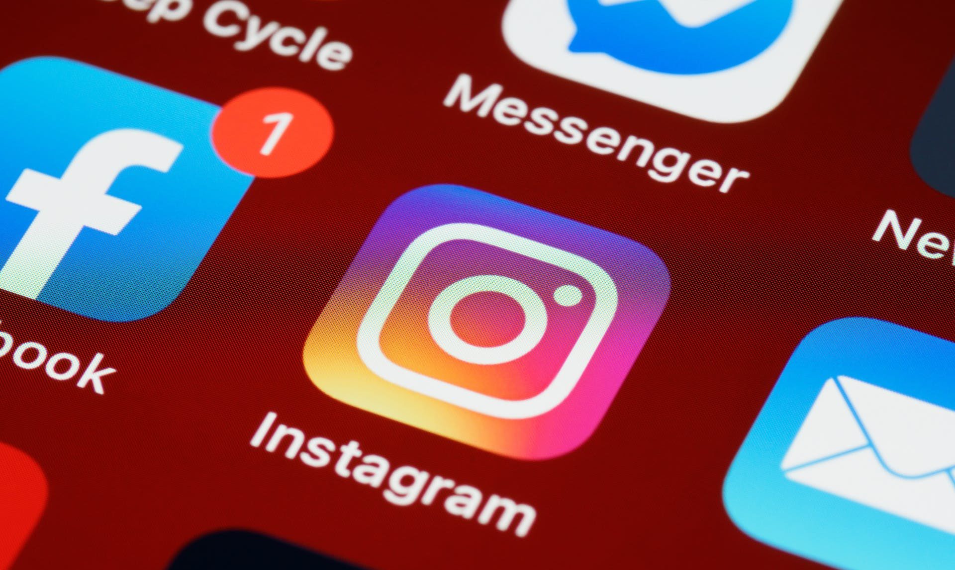 Uskoro će biti onemogućeno povezivanje Fejsbuk i Instagram čatova