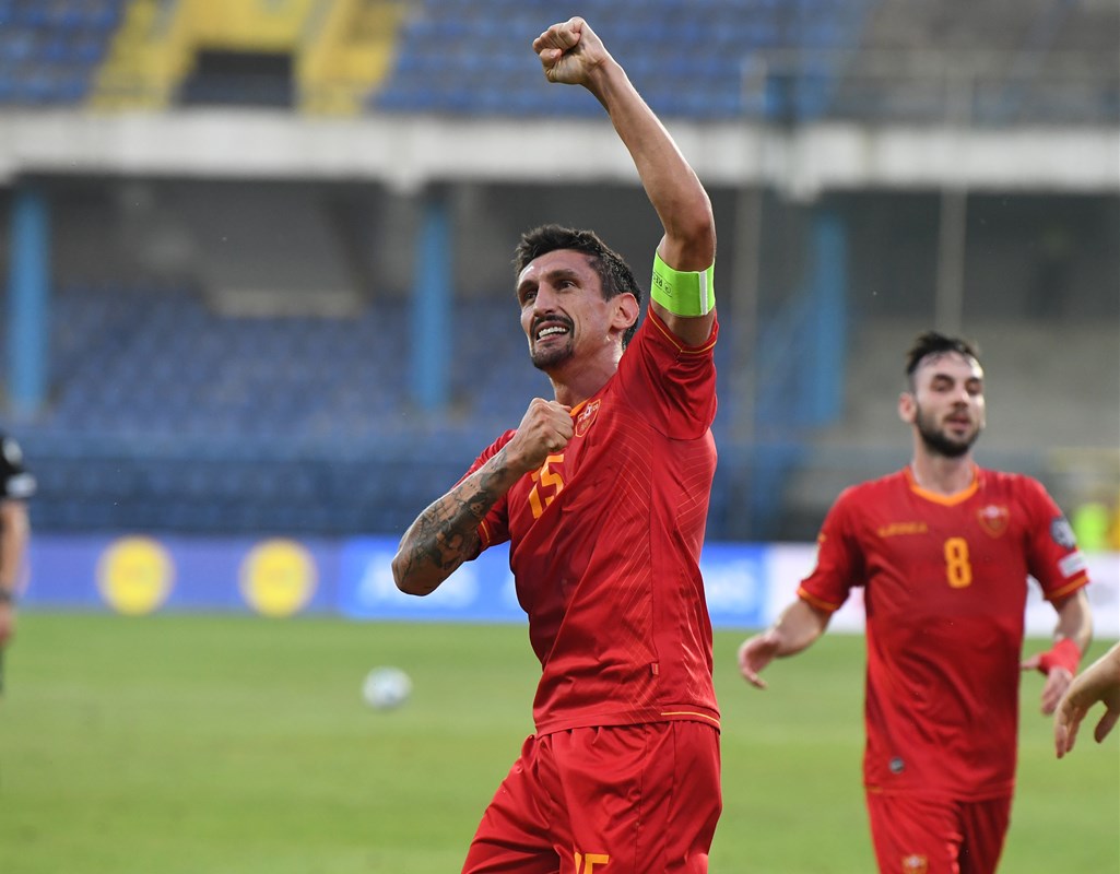 Turci „preselili“ Savića i Krunića u Fenerbahče: Stefanov menadžer demantovao