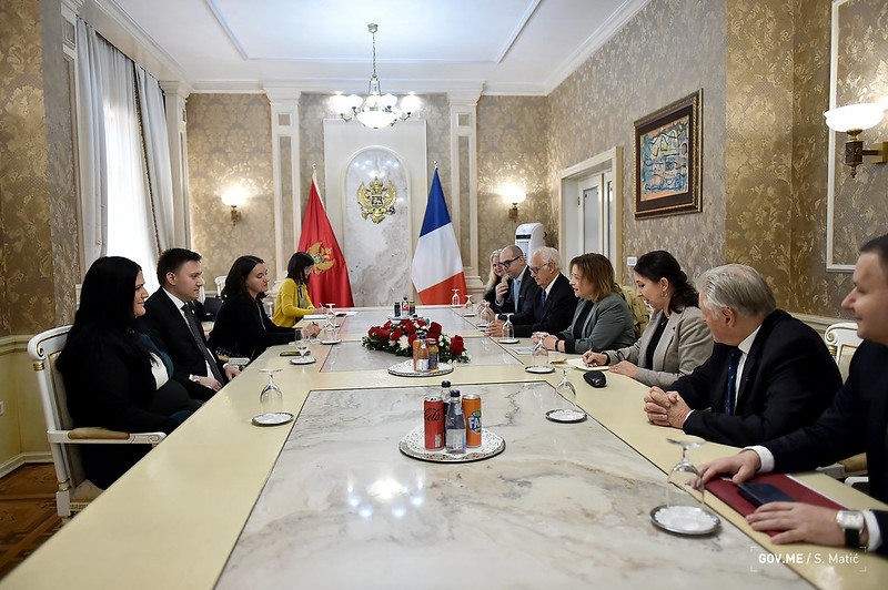 Potpisan sporazum o saradnji između Ministarstva zdravlja Crne Gore i bolnice u Parizu
