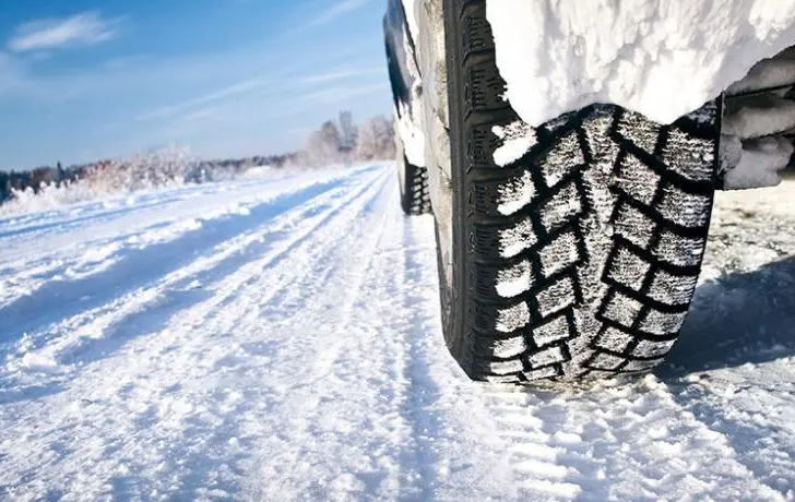 Auto moto savez: Obavezna zimska oprema, maksimalno oprezna vožnja
