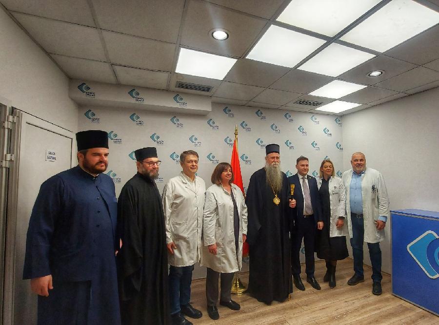 Mitropolija uručila KCCG dva aparata za fizikalnu terapiju