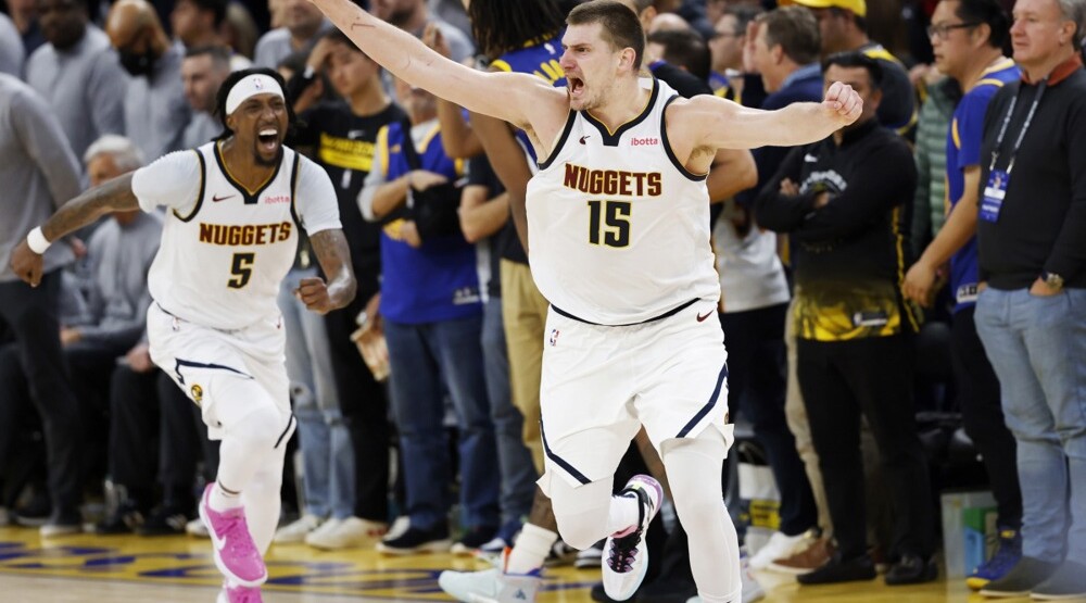 Jokić gotovo sa pola terena uz zvuk sirene srušio Golden Stejt (VIDEO)