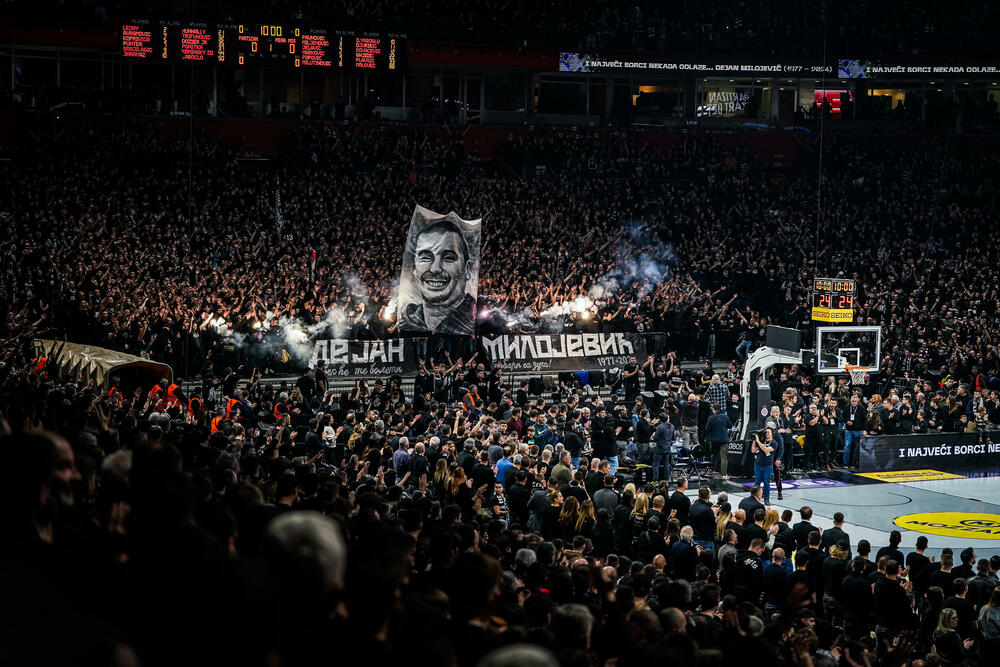 Emotivan oproštaj Partizana i Mege od Milojevića u punoj Areni