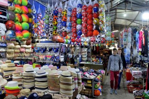 Skuplja zakupnina svih vrsta tezgi u Tuzima