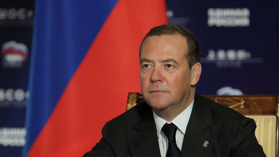 Medvedev pitao Trampa: Što si tako nervozan?