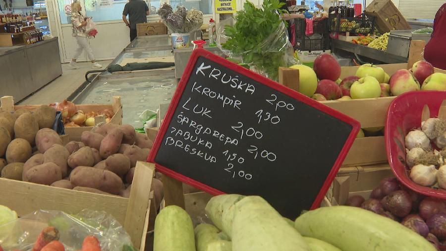 Najavljene više cijene zakupa pijačnih tezgi, prodavci ogorčeni